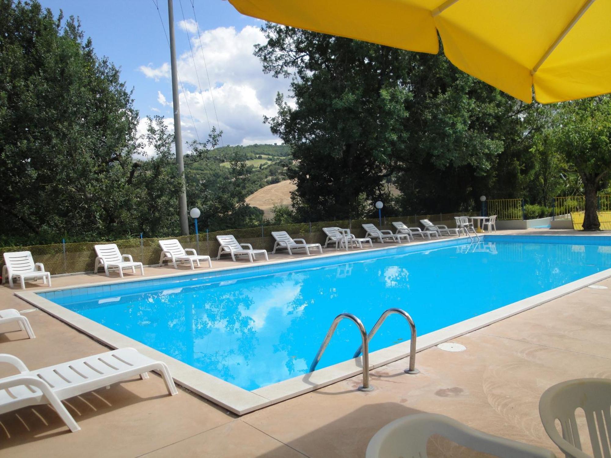 Hotel La Meridiana Urbino Extérieur photo