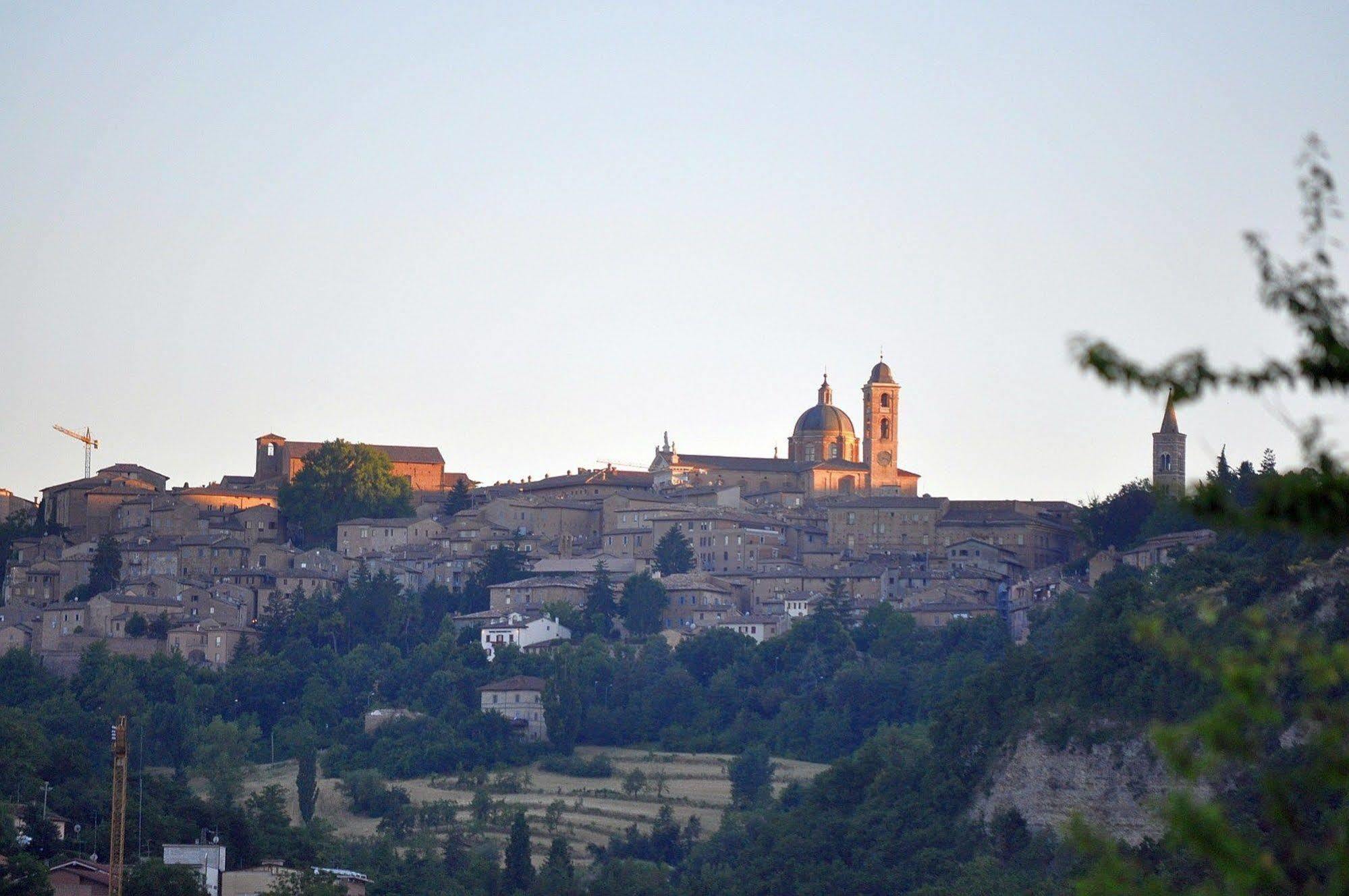 Hotel La Meridiana Urbino Extérieur photo